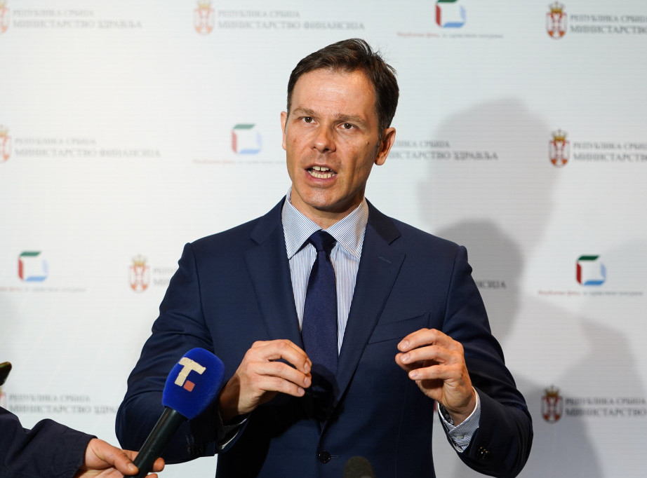 Siniša Mali: Počele prve uplate po 10.000 dinara srednjoškolcima