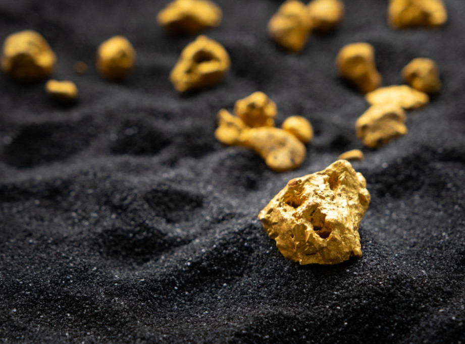 Australija: Uz pomoć jeftinog detekora pronašao grumen zlata vredan 130.000 funti