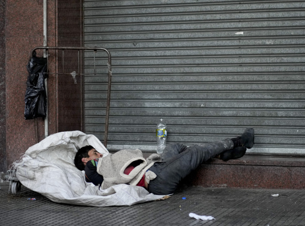 Rojters: U Argentini oko 40 odsto građana živi u siromaštvu zbog inflacije