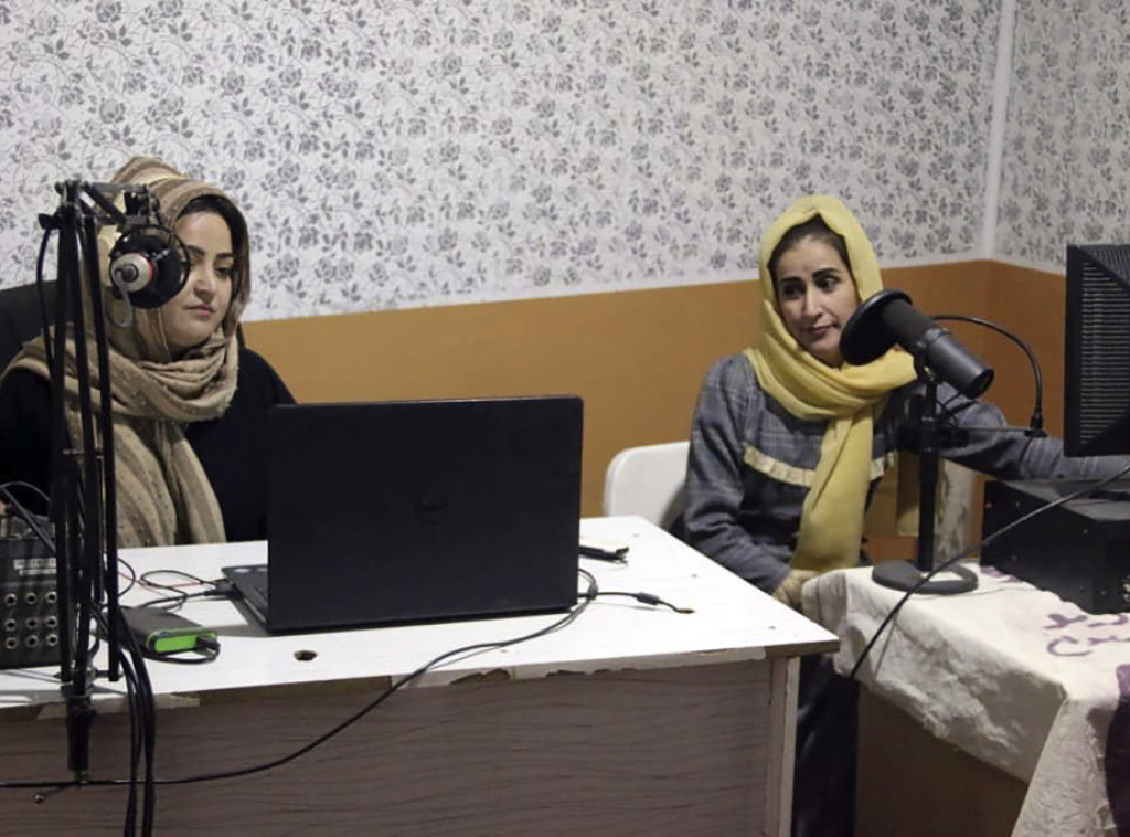 Avganistan: Talibani zatvorili radio-stanicu koju vode žene zbog puštanja muzike