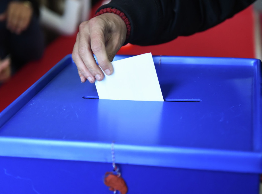 Izbore u Srbiji danas će pratiti 5.587 domaćih i stranih posmatrača