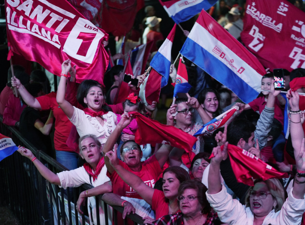 Paragvaj: Današnji izbori izazov neprikosnovenoj vlasti stranke Kolorado
