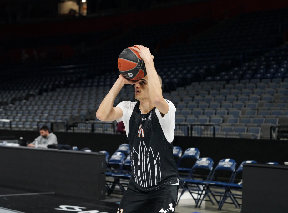 Jam Madar zvanično napustio Partizan i prešao u Fenerbahče