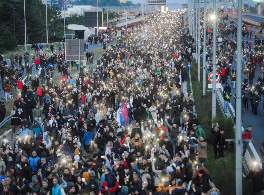 Na protestu protiv nasilja i Mladen Obradović iz zabranjenog "Obraza"