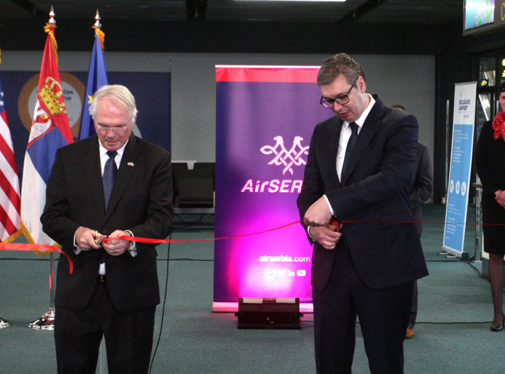 Vucic, Hill inaugurate first Air Serbia flight to Chicago