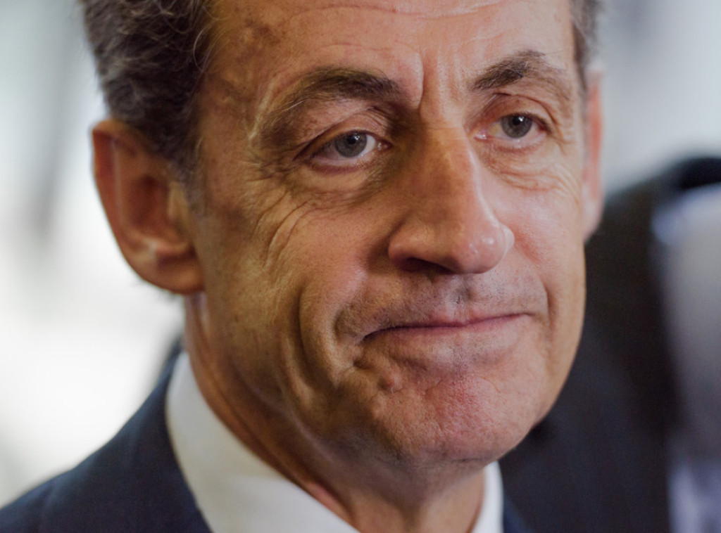 Sarkoziju skinuta nanogica