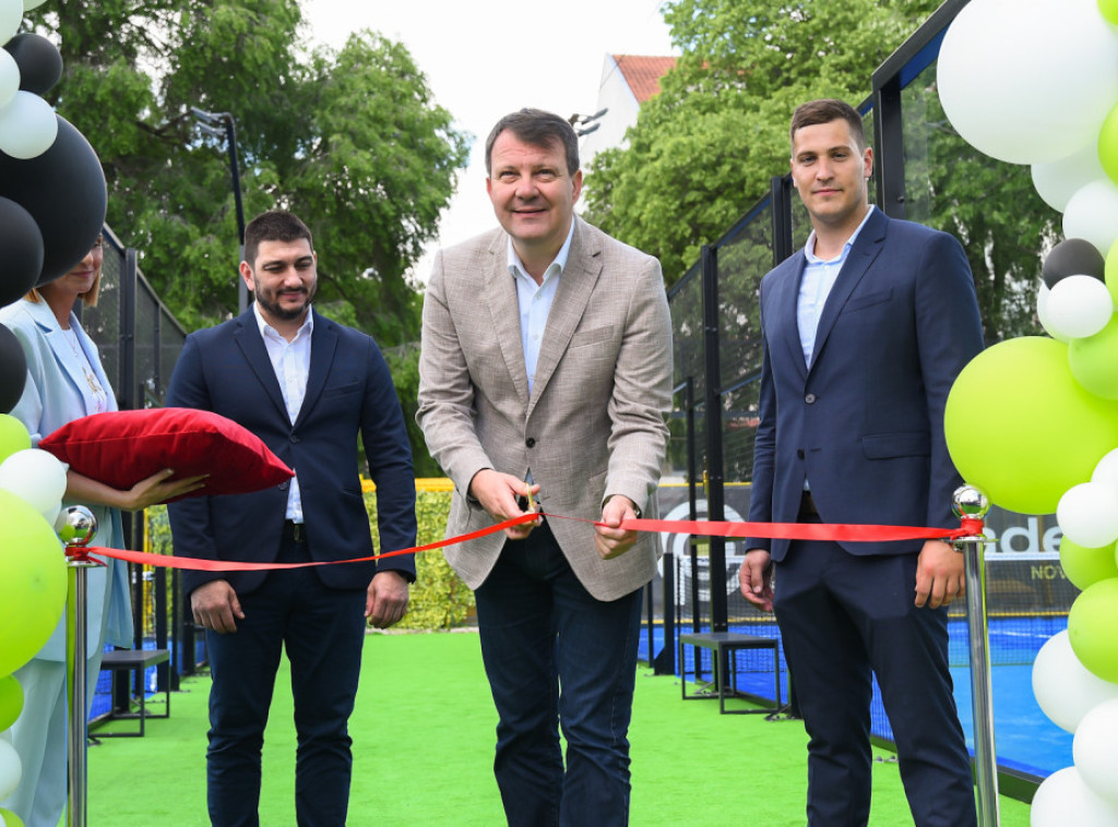 Igor Mirović otvorio prvi padel centar u Novom Sadu