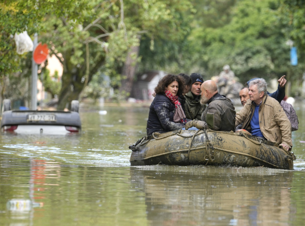 Italija: Broj mrtvih u poplavama povećan na 14, više od 10.000 evakuisanih