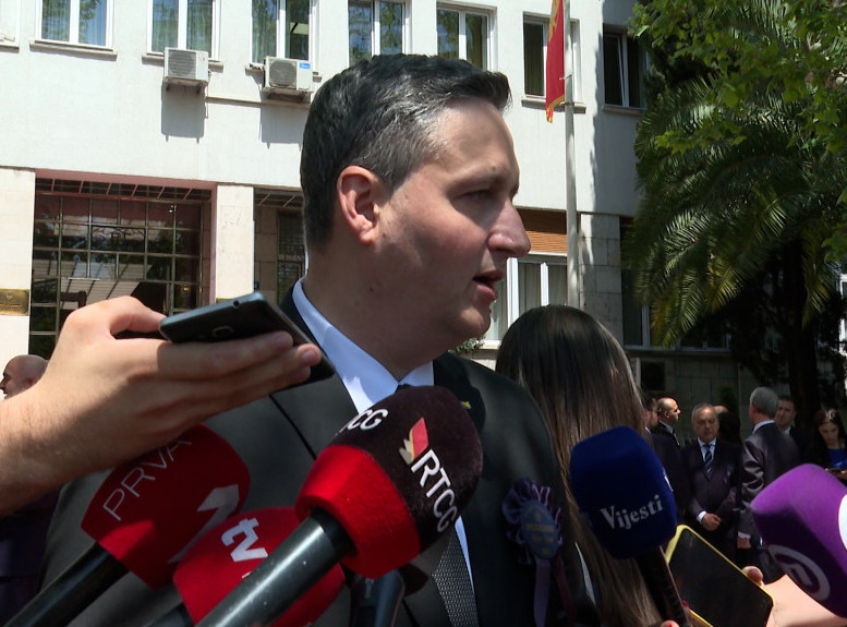 Bećirović dao međunarodnoj zajednici rok od sedam dana da interveniše protiv Dodika