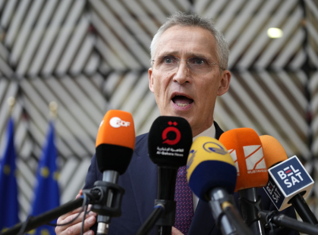 Stoltenberg: Obuka ukrajinskih pilota ne čini NATO stranom u sukobu