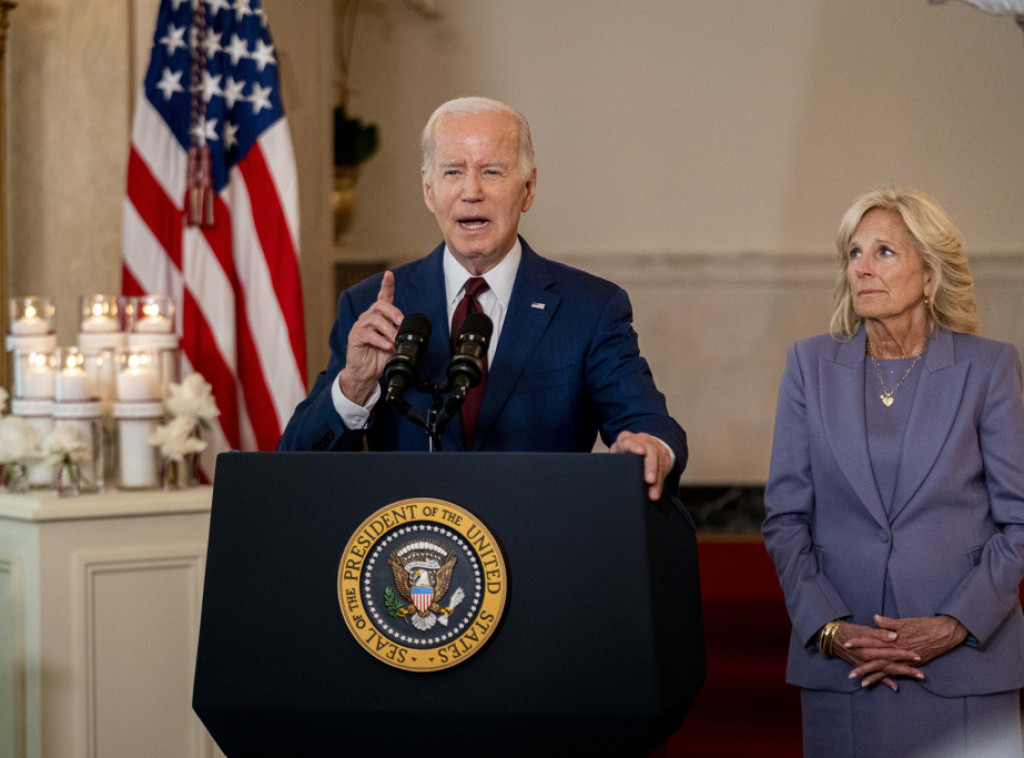 Bajden ponovo pozvao na zabranu prodaje automatskog oružja