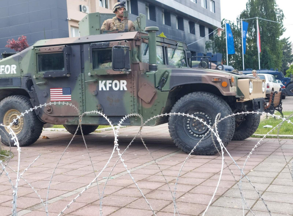 KFOR: Ukupno 30 vojnika povređeno u Zvečanu