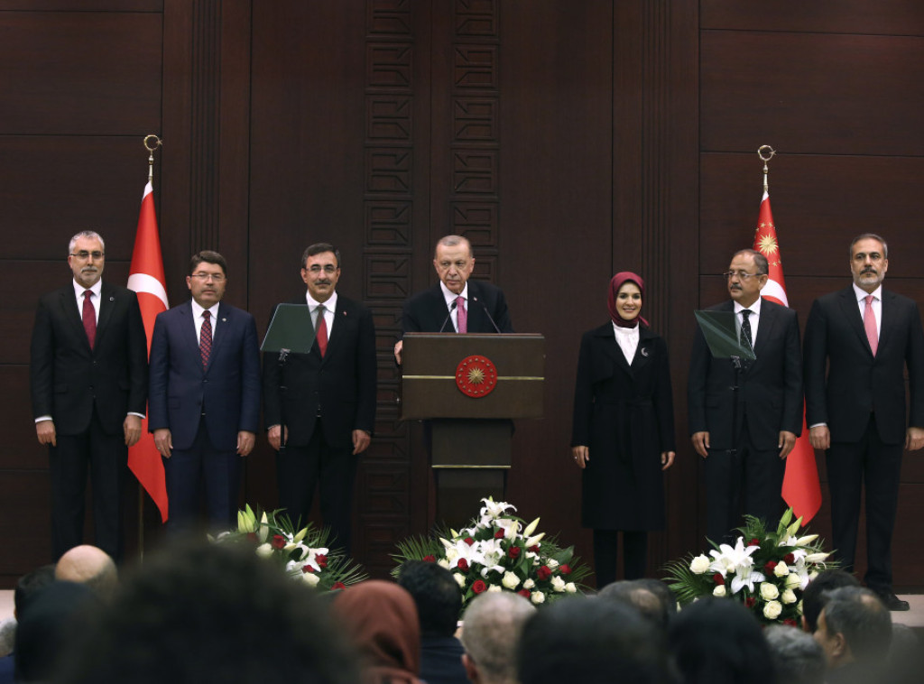 Erdogan predstavio novu vladu, Čavušoglu više nije ministar spoljnih poslova