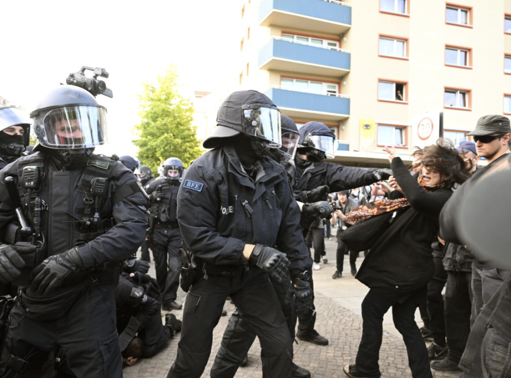 Sukob levičara i policije u Lajpcigu, povređena 23 policajca