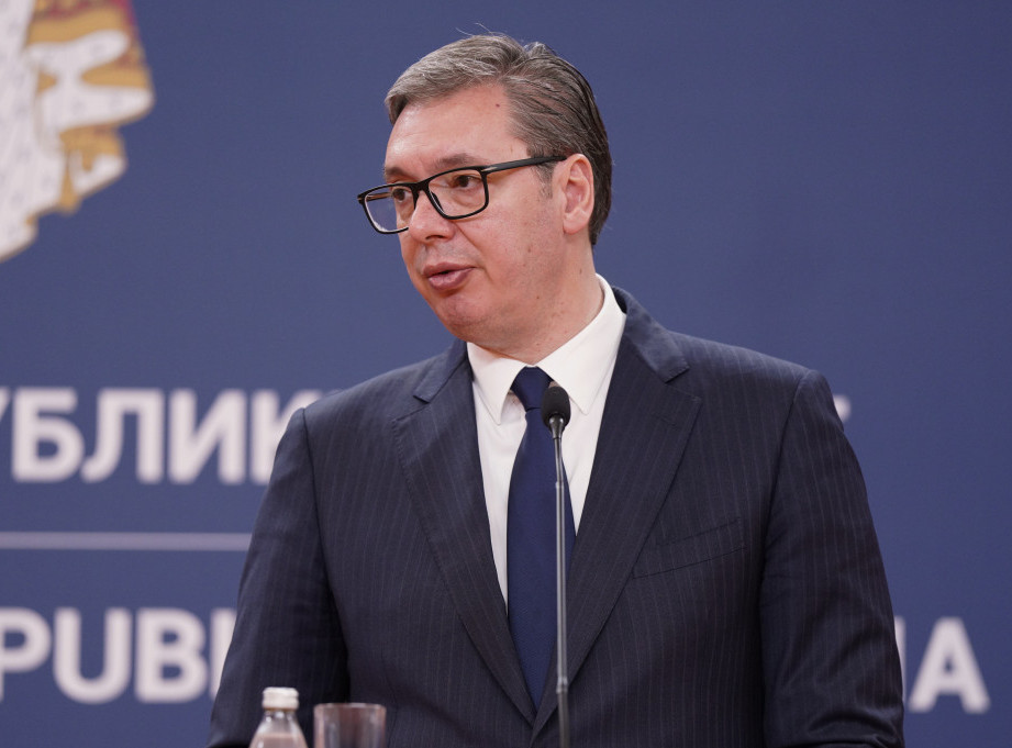 Vučić: Korektan razgovor sa komandantom Kfora