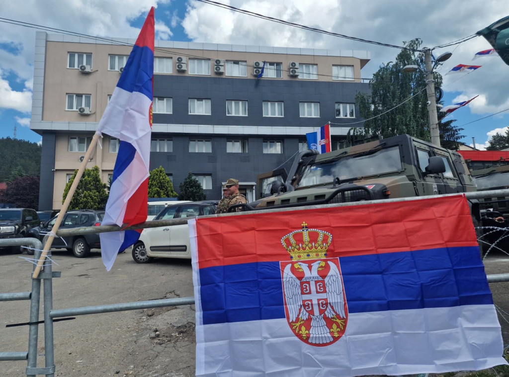 Gradonačelnik Leposavića sprečio MTS da otkloni kvar sa opštinske zgrade