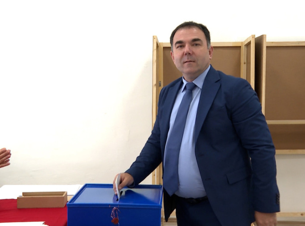 Nosilac liste SDP "Za našu kuću" Nikola Đurašković glasao na Cetinju