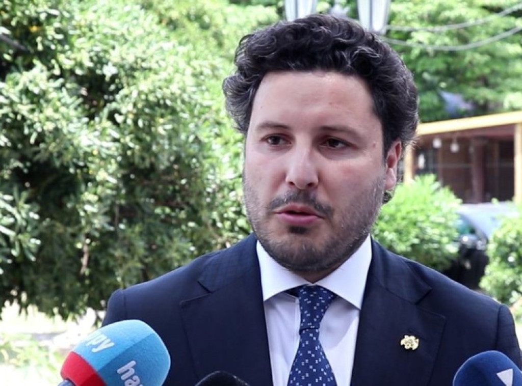 Abazović: Nadam se da će građani Crne Gore izabrati dobro