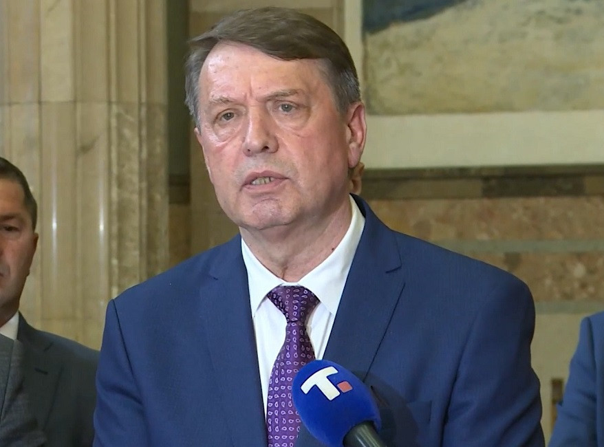 Bivši predsednik opštine Zvečan: Obavestili smo predsednika da nastavljamo mirne proteste na KiM