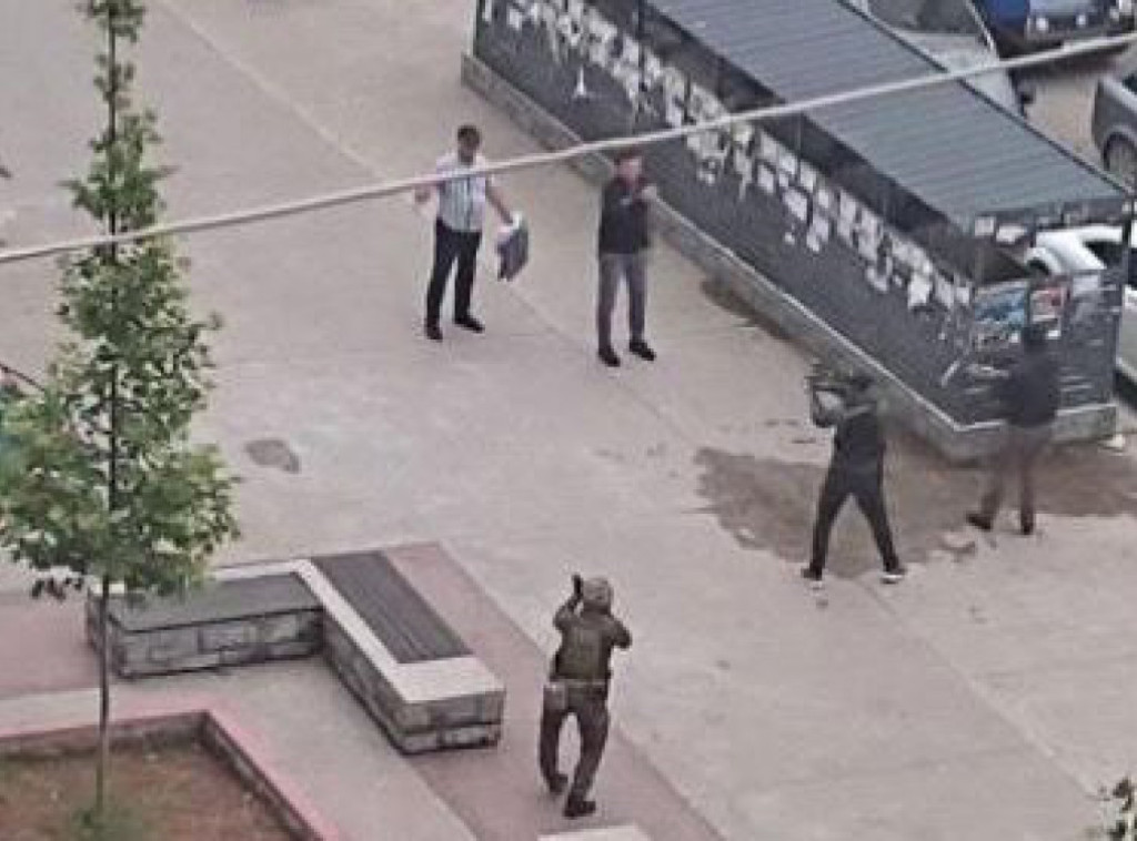 Prilikom hapšenja u Kosovskoj Mitrovici, tzv. Kosovska policija na nišanu držala građane