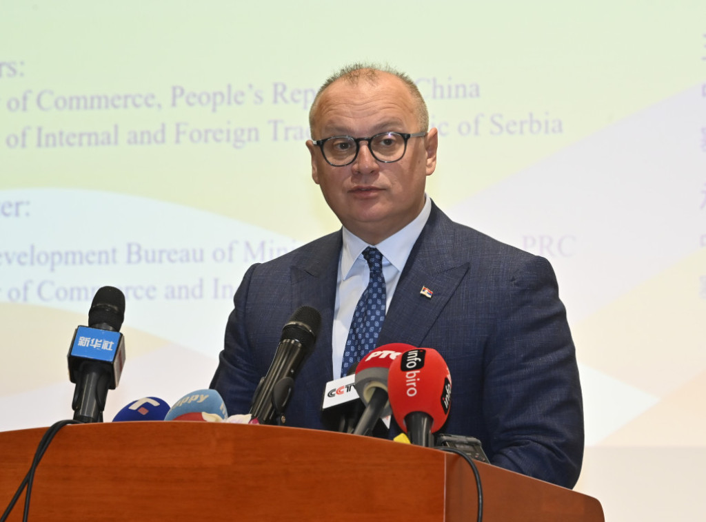 Vesić: Inkasanti od naplate putarine doneli državi 21 milijardu dinara u 2022.
