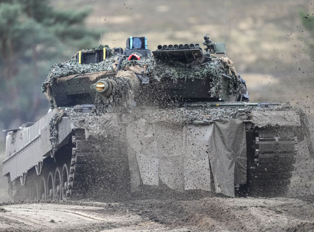 Kanada u Letoniju šalje još 15 tenkova Leopard 2
