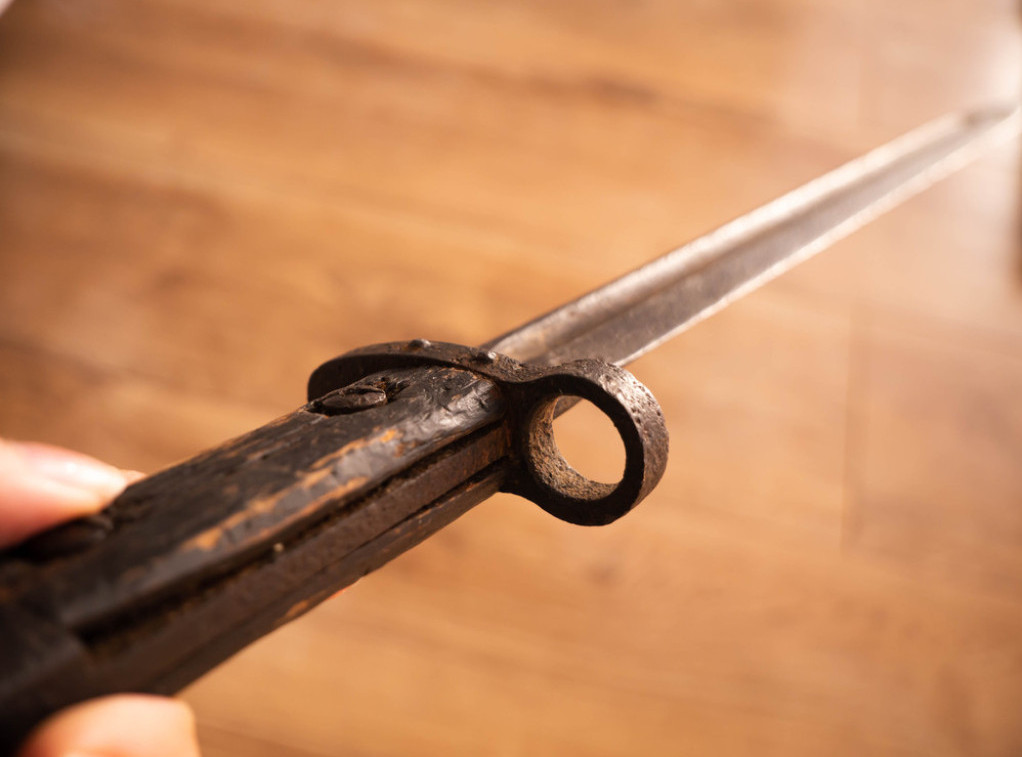 Arheolozi otkrili mač iz bronzanog doba tako dobro očuvan da "skoro sija"