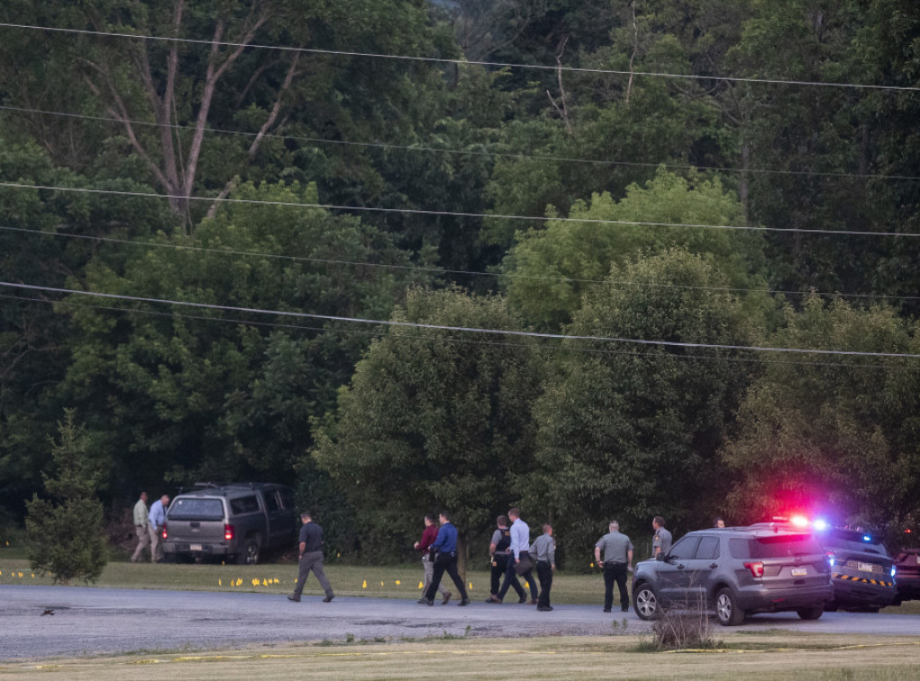 Pensilvanija: Napadač na parkingu kasarne ubio jednog, a ranio drugog policajca