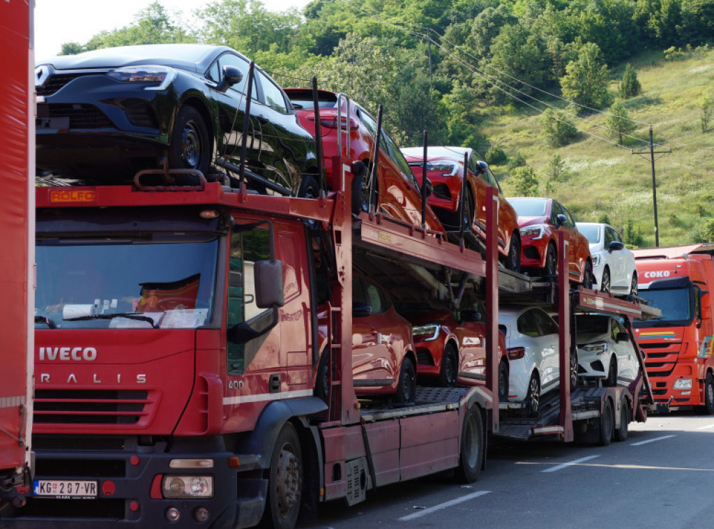 Priština: Kamioni sa srpskim tablicama mogu na KiM, ali samo sa stranom robom