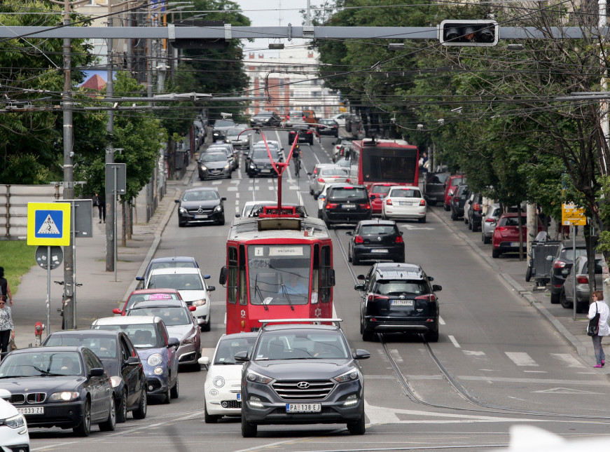 Danas promenljivo oblačno, ponegde kiša, najviša temperatura do 23 stepena
