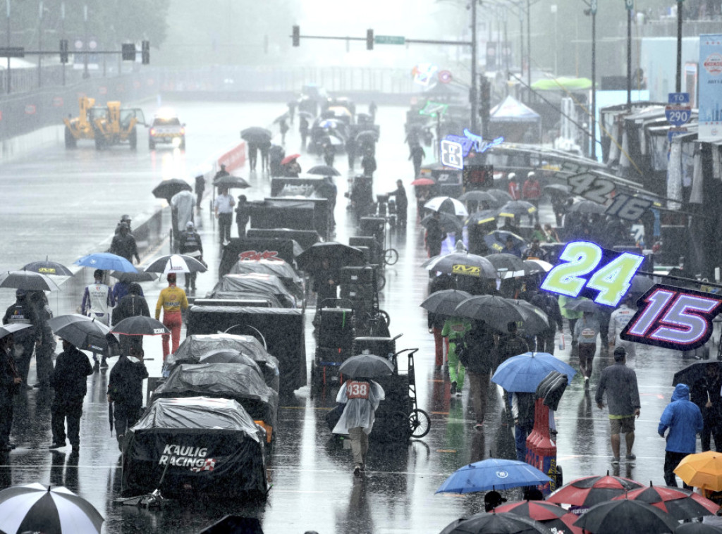 Obilne kiše u Čikagu, otkazana poslednja polovina trke NASCAR Eksfiniti serije
