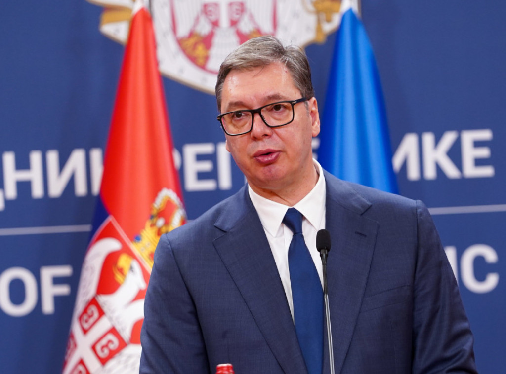 Vucic speaks with Macron about situation in Kosovo-Metohija