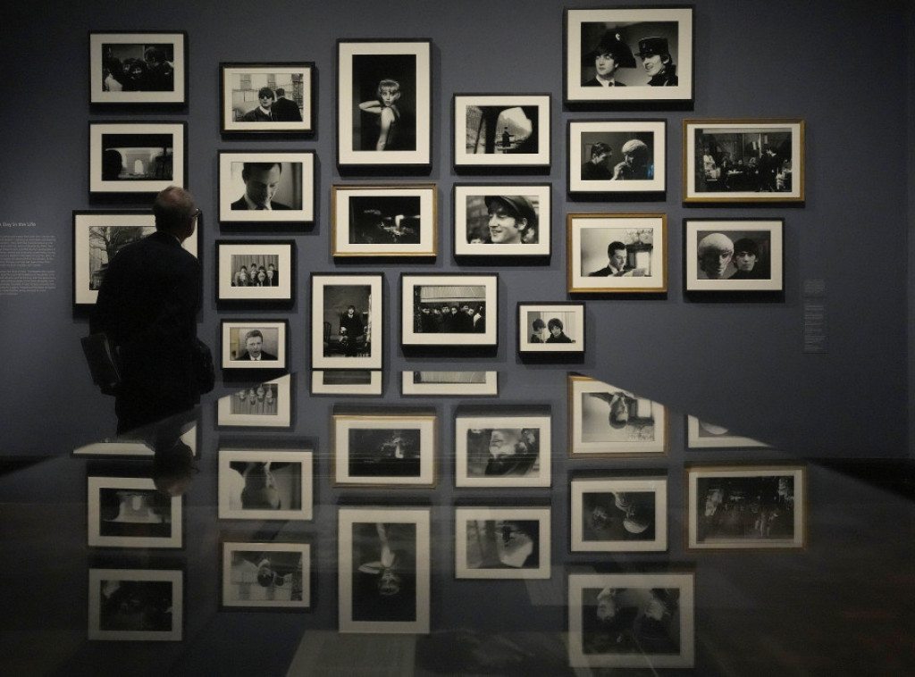 Fotografije Bitlsa iz kolekcije Pola Makartnija na izložbi u Londonu