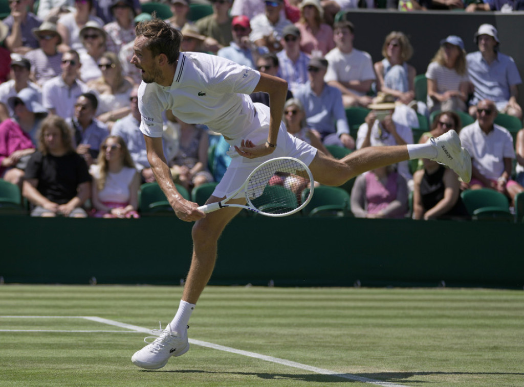 Medvedev i Rune obezbedili plasman u treće kolo Vimbldona