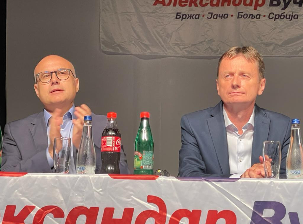 Vučević i Glišić obišli članove SNS-a u Pomoravskom i Šumadijskom okrugu