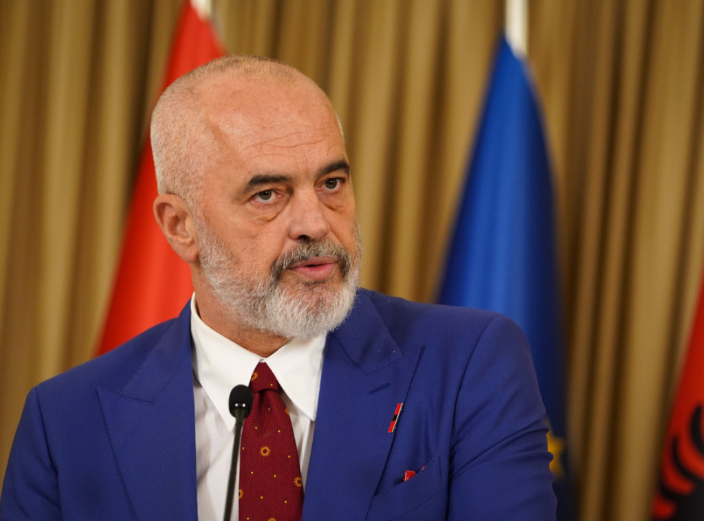 Rama ugostio Meloni u Valoni, nazvao je "sestrom Albanije"