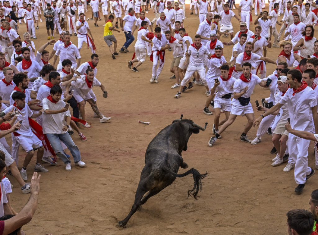 Španija: Najmanje sedmoro hospitalizovanih na festivalu borbe sa bikovima u Pamploni