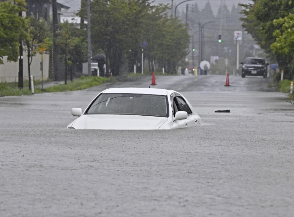 Rekordne padavine na severoistoku Japana, stanovništvo pozvano na evakuaciju