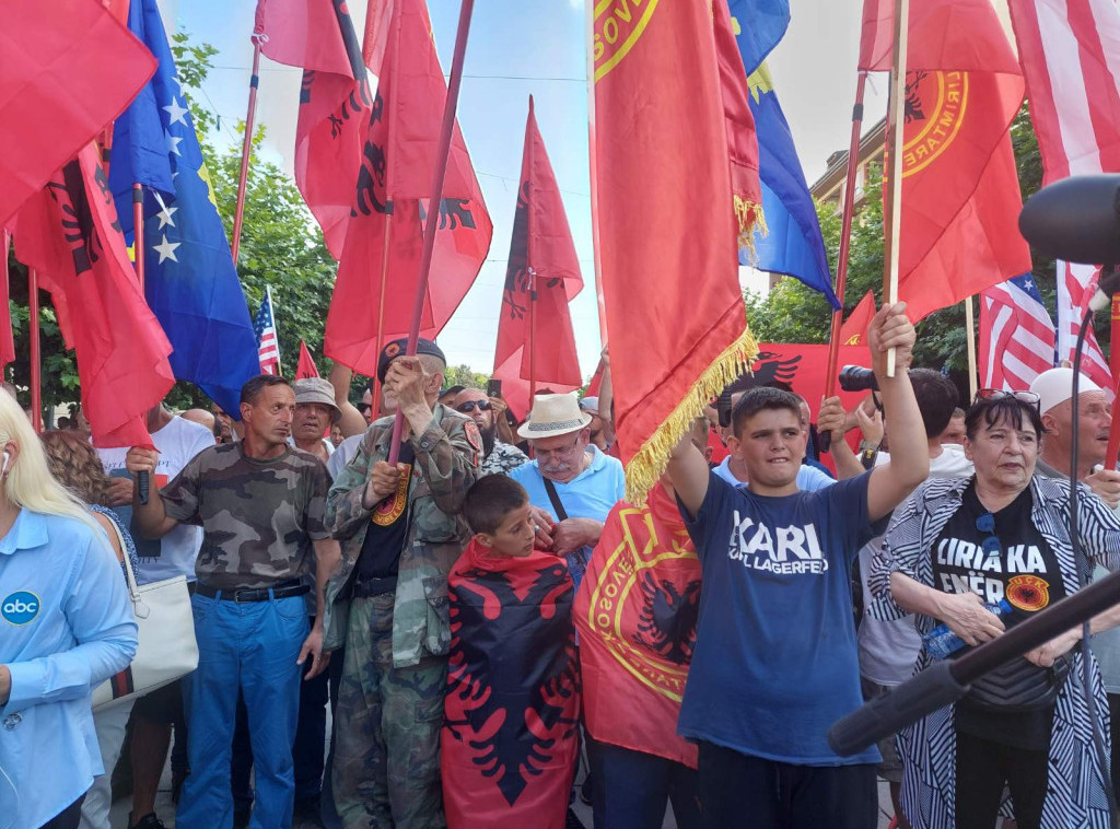 Veterani tzv. OVK održali protest u Prištini zbog zakona o minimalnoj nadoknadi