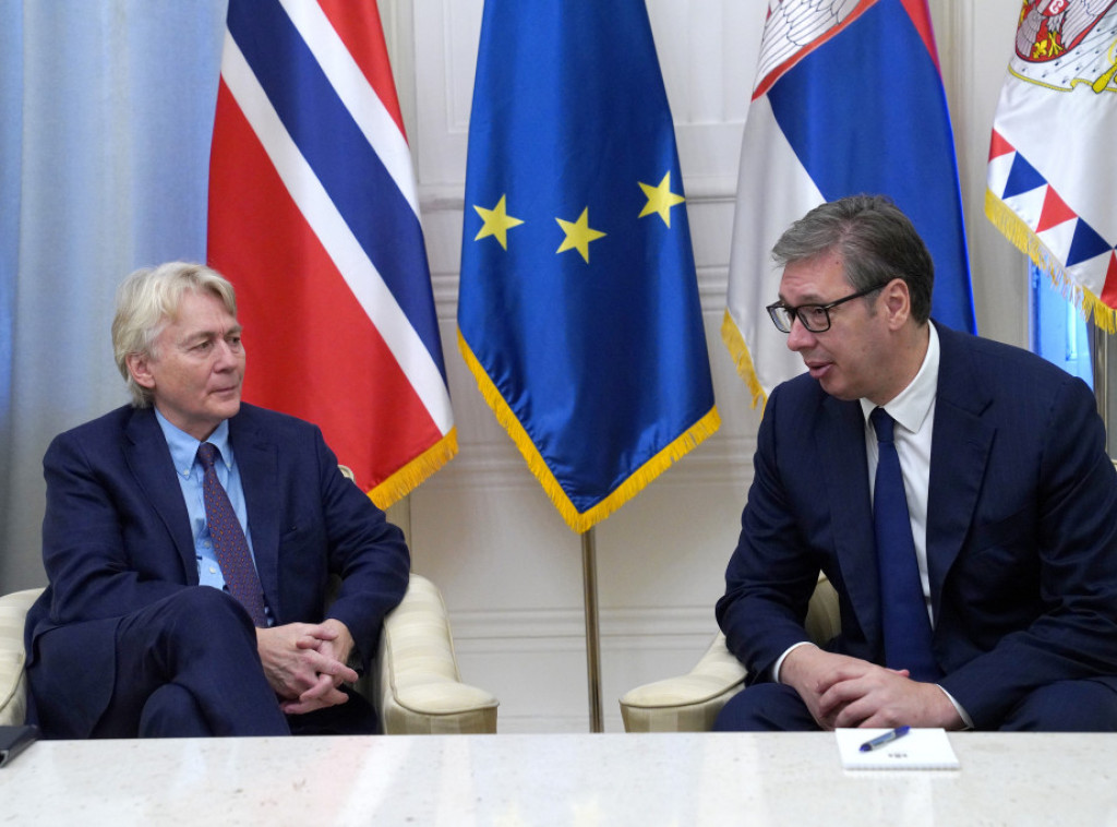 Vucic receives farewell visit from Norwegian ambassador