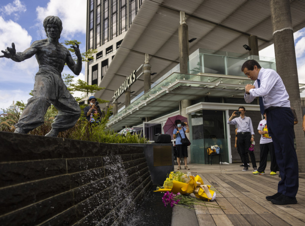 Hongkong: Fanovi Brusa Lija okupili se da obeleže 50 godina od njegove smrti