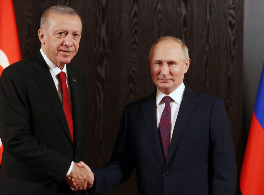 Erdogan: Moji razgovori sa Putinom mogli bi da dovedu do obnove sporazuma o žitu
