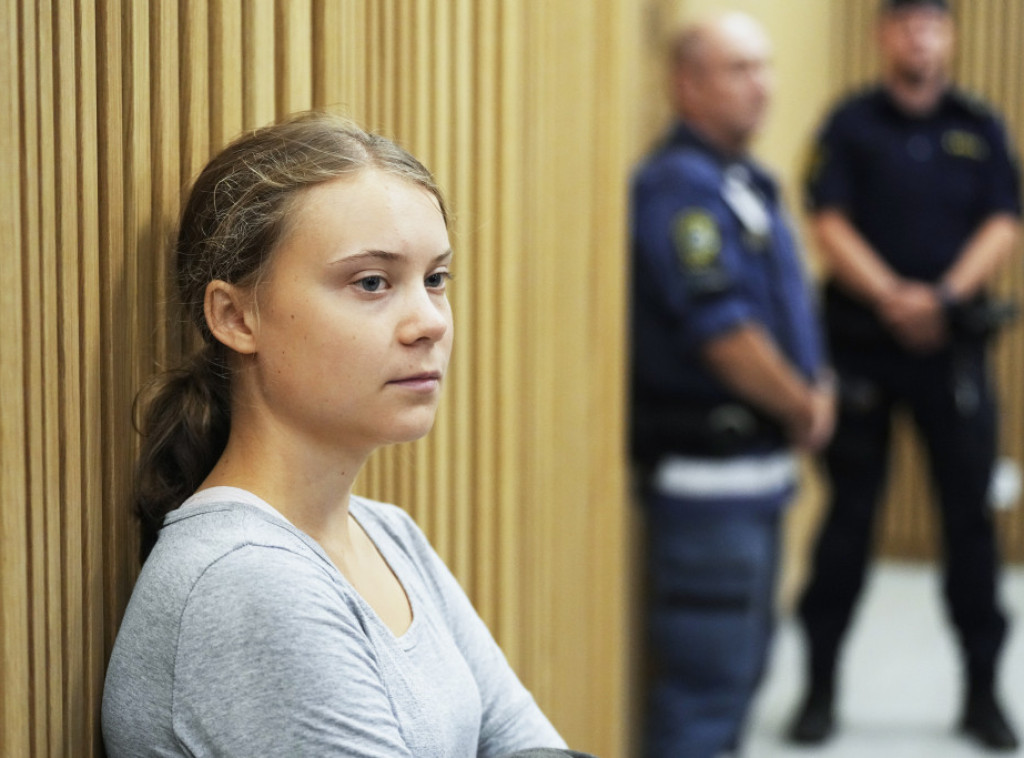 Švedska ekološka aktivistkinja Greta Tunberg osuđena na novčanu kaznu zbog nepoštovanja policijske naredbe