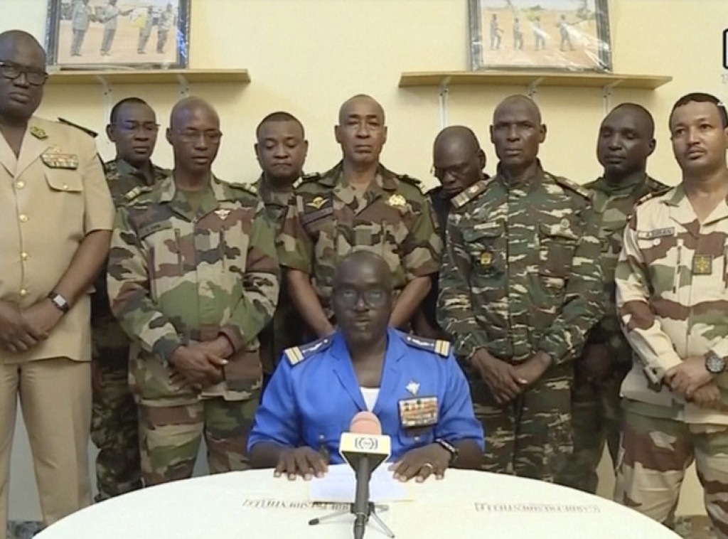 Hunta u Nigeru naredila francuskom ambasadoru da napusti zemlju