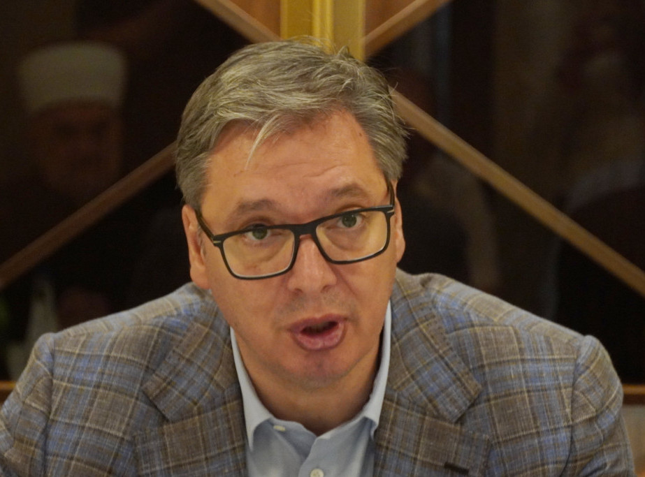 Vučić razgovarao u Priboju sa čelnicima lokalnih samouprava i meštanima