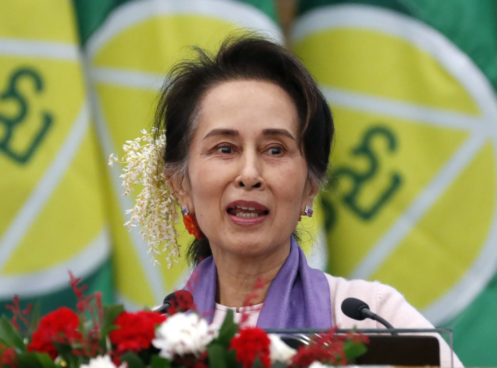 Mjanmar: Su Ći i Vin Mint pomilovani za neka krivična dela, ostaju u pritvoru