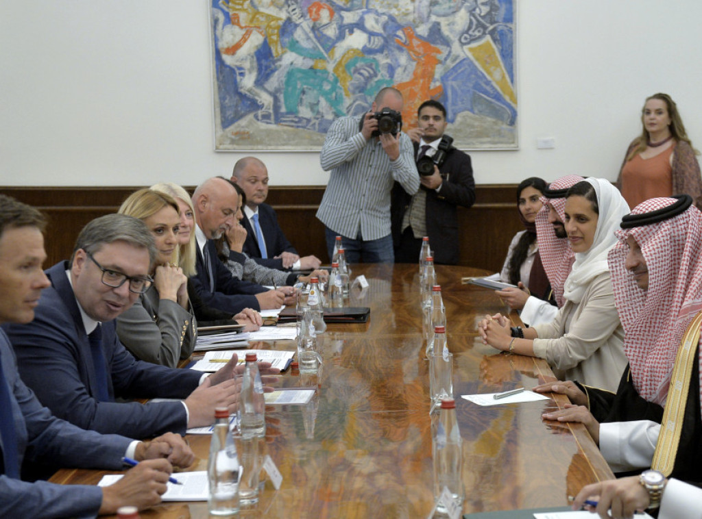 Vucic meets with Saudi Arabia's minister of tourism