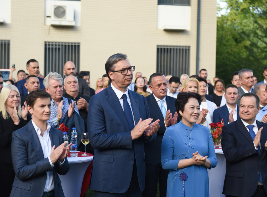 Vučić na oproštajnom prijemu u čast Čen Bo poručio: Iskrene prijatelje ispraćamo sa setom