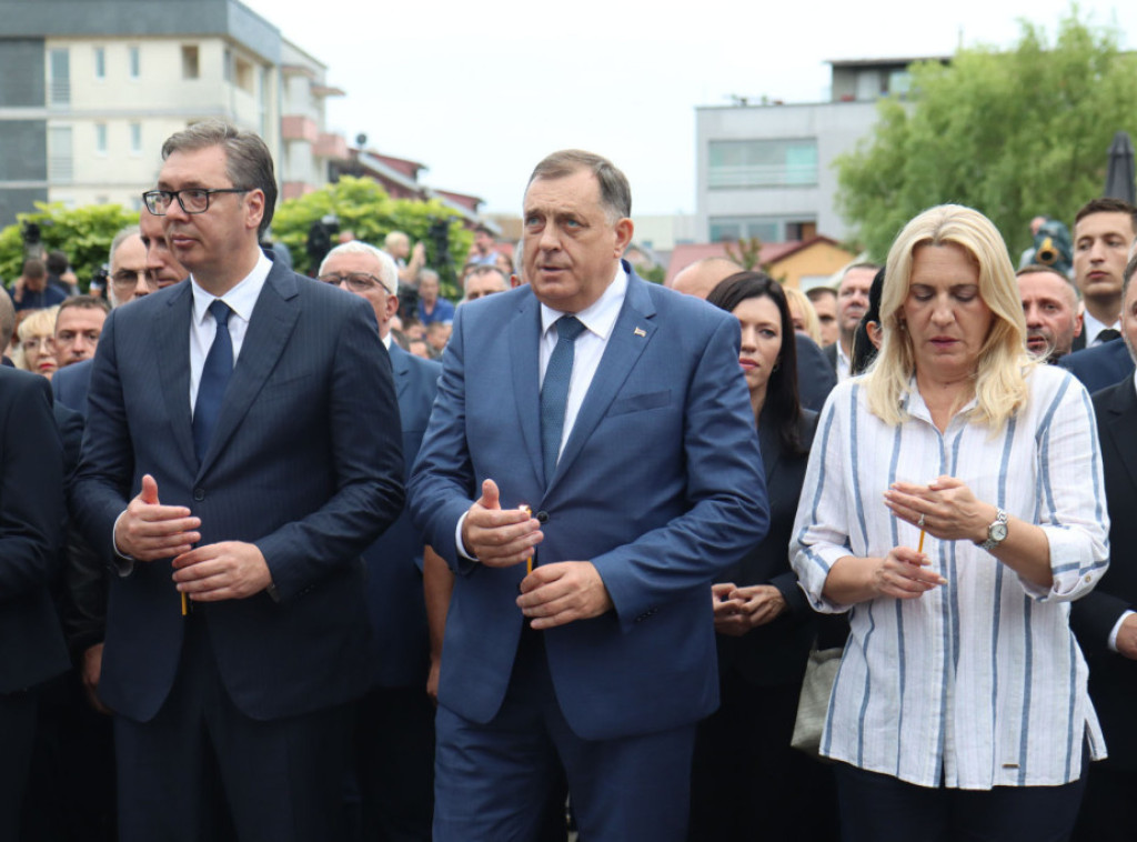 U Prijedoru održana centralna ceremonija Dana sećanja na stradale i prognane Srbe u "Oluji"