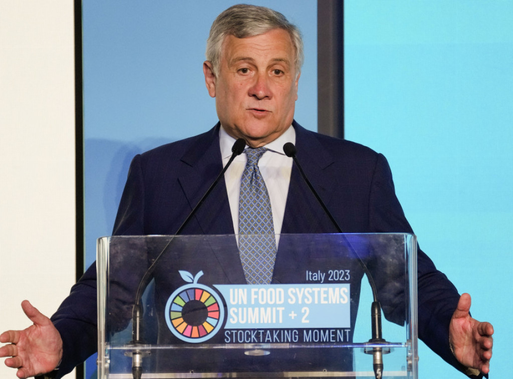 Antonio Tajani o dolasku migranata: Ni Rim nije mogao da zaustavi varvarsku invaziju